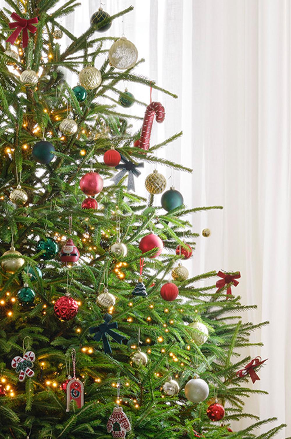 The Tinsel Tree™ — 7.5 ft Pre-Lit Noble Fir Christmas Tree